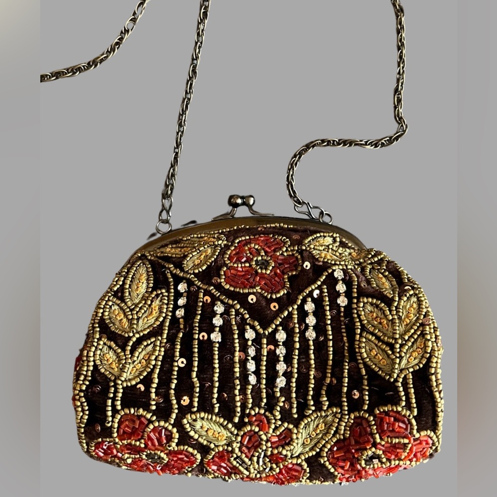 Vintage “Santi” beaded retro purse